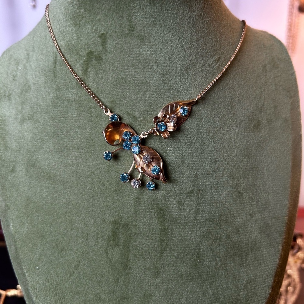 Vintage ant pendant gold-toned necklace, Aqua White rhinestones Whimsy Nature - Picture 3 of 10